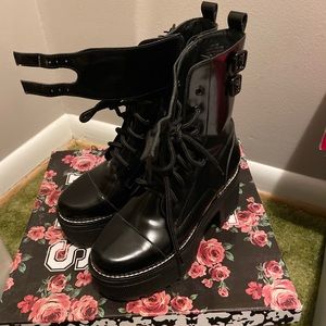 Jeffrey Campbell Melvin Platform boots 7.5